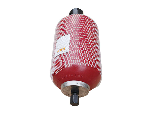 具體了解關(guān)于活塞式蓄能器的發(fā)展歷史？